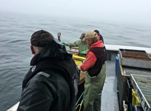 pc-eat-together-fishermen