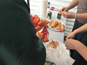 pc-eat-together-meal