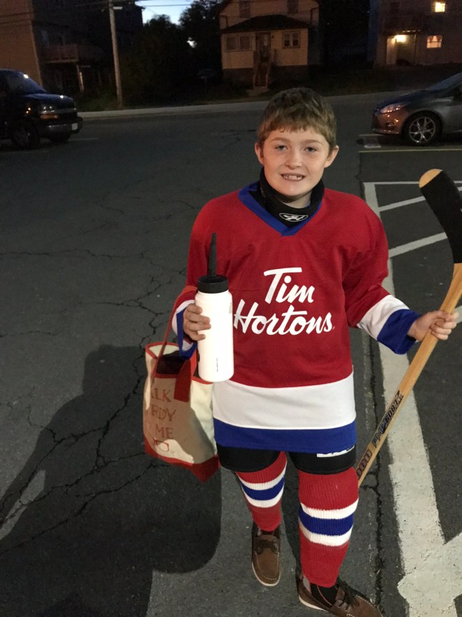 hockey-life-timbits-player